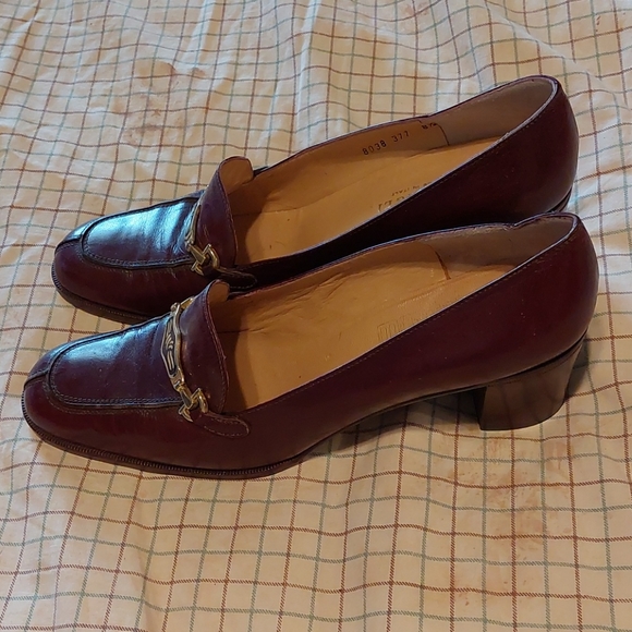 Shoes - Picture 3 of 11